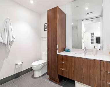 301 West Ave - Photo Thumbnail 17