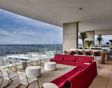 301 West Ave - Photo Thumbnail 29