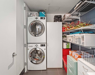 301 West Ave - Photo Thumbnail 23