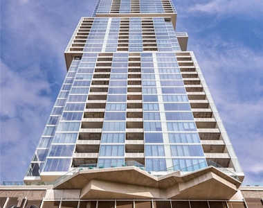 301 West Ave - Photo Thumbnail 24