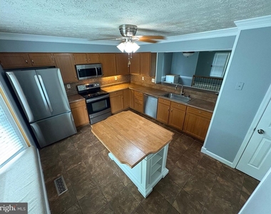 10811 Topbranch Lane - Photo Thumbnail 20