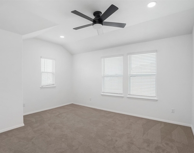 147 Heather Glen Way - Photo Thumbnail 21