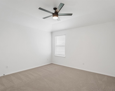147 Heather Glen Way - Photo Thumbnail 25