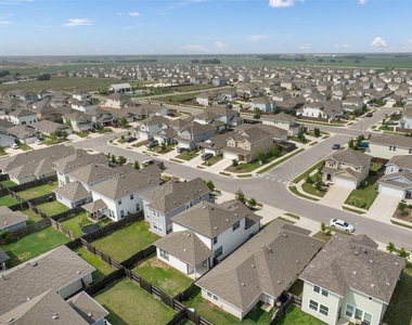 147 Heather Glen Way - Photo Thumbnail 36