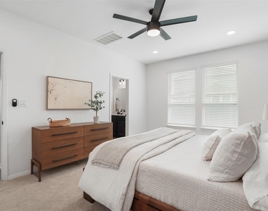 147 Heather Glen Way - Photo Thumbnail 15