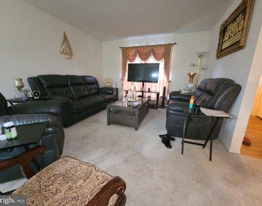 4783 Leyden Way - Photo Thumbnail 5