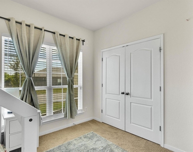 632 Friars Tuck Dr - Photo Thumbnail 17