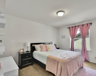 632 Friars Tuck Dr - Photo Thumbnail 23