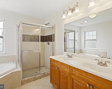 9939 Fragrant Lilies Way - Photo Thumbnail 31