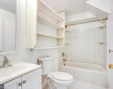 6412 Highbanks Court - Photo Thumbnail 13