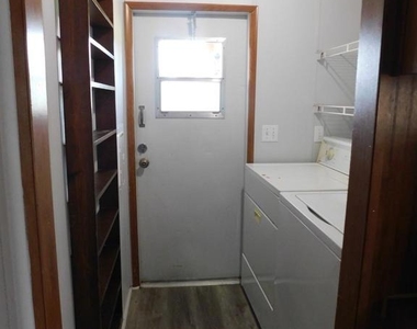 3589 Mill Green Road - Photo Thumbnail 3