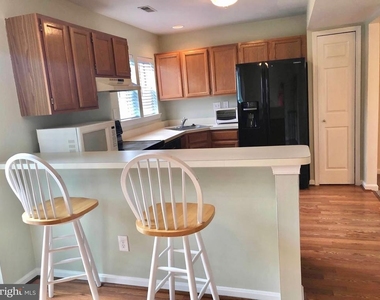 717 Orley Place - Photo Thumbnail 5