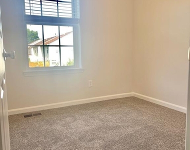 717 Orley Place - Photo Thumbnail 19