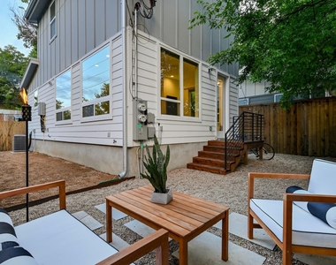 1131 Map St - Photo Thumbnail 3