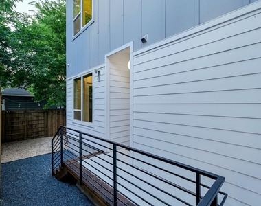 1131 Map St - Photo Thumbnail 25