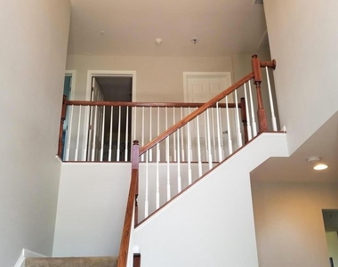 9107 Seward Street - Photo Thumbnail 3