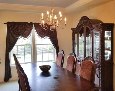9107 Seward Street - Photo Thumbnail 7