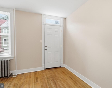 403 W South Street - Photo Thumbnail 5