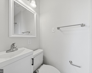403 W South Street - Photo Thumbnail 36