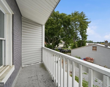 403 W South Street - Photo Thumbnail 30