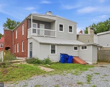 403 W South Street - Photo Thumbnail 40