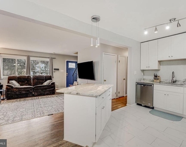 6714 Amherst Road - Photo Thumbnail 10