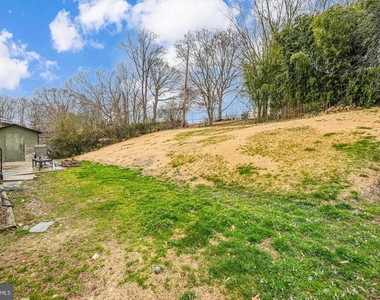 6714 Amherst Road - Photo Thumbnail 32