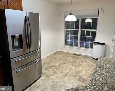 33 Hiddencreek Court - Photo Thumbnail 17