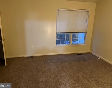 33 Hiddencreek Court - Photo Thumbnail 25