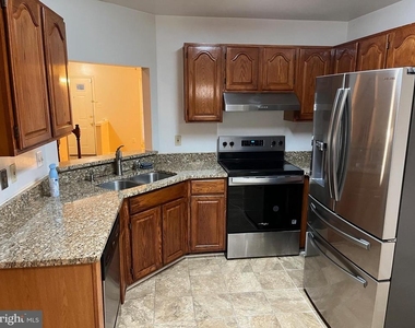 33 Hiddencreek Court - Photo Thumbnail 18