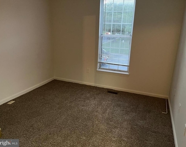 33 Hiddencreek Court - Photo Thumbnail 22