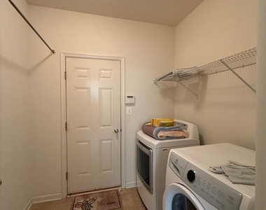 10215 Daventry Drive - Photo Thumbnail 15