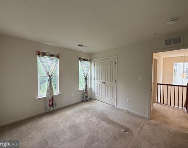 10215 Daventry Drive - Photo Thumbnail 19