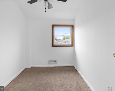 3317 Belsford Court - Photo Thumbnail 13