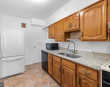 3317 Belsford Court - Photo Thumbnail 12