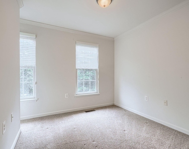 239 Anvil Way - Photo Thumbnail 17