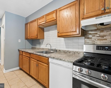 5621 Clearspring Road - Photo Thumbnail 9