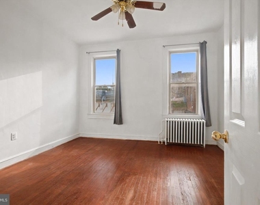 3146 Remington Avenue - Photo Thumbnail 7