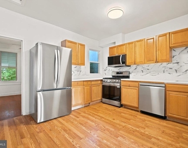 3146 Remington Avenue - Photo Thumbnail 2