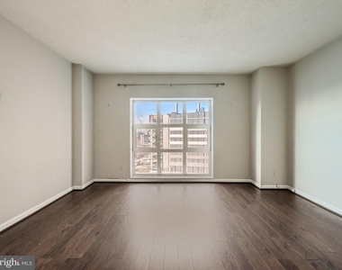 250 President Street - Photo Thumbnail 9