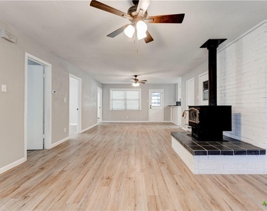 1228 Chippendale Dr - Photo Thumbnail 1