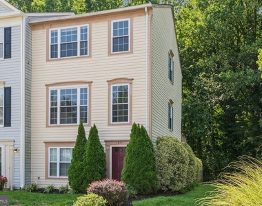 1511 Ashburnham Drive - Photo Thumbnail 1