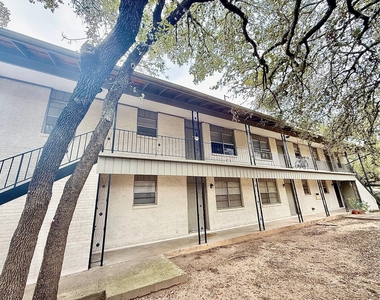 2411 S 5th St - Photo Thumbnail 13