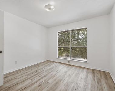 2450 Wickersham Ln - Photo Thumbnail 6