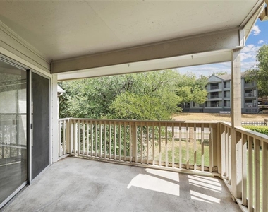 2450 Wickersham Ln - Photo Thumbnail 8