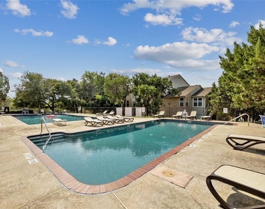 2450 Wickersham Ln - Photo Thumbnail 12