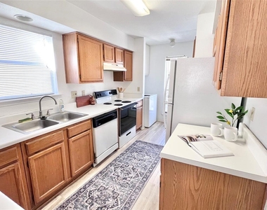 2450 Wickersham Ln - Photo Thumbnail 4