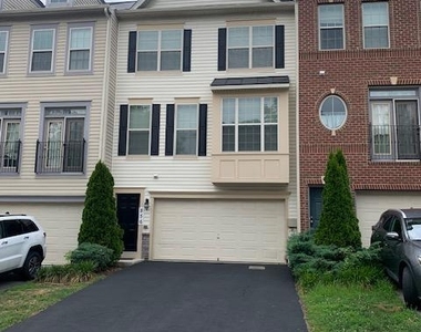 856 Nancy Lynn Lane - Photo Thumbnail 3