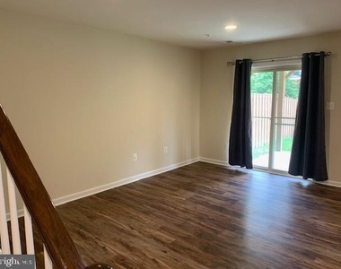 856 Nancy Lynn Lane - Photo Thumbnail 10