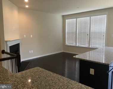 856 Nancy Lynn Lane - Photo Thumbnail 35